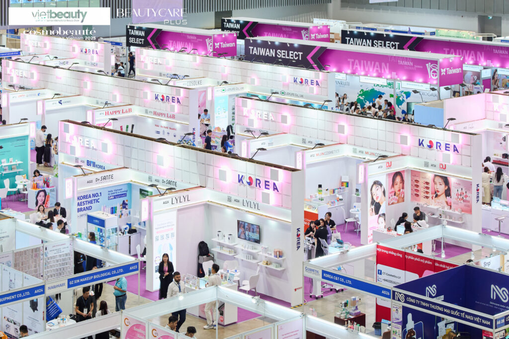 越南胡志明美容展 展馆内俯拍展位布局 摊位分布全景 广东天涯展览